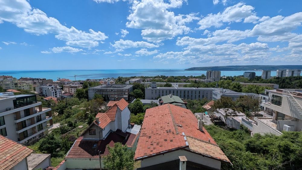 Тристаен апартамент с гледка, Бриз, гр. Варна АИ4751