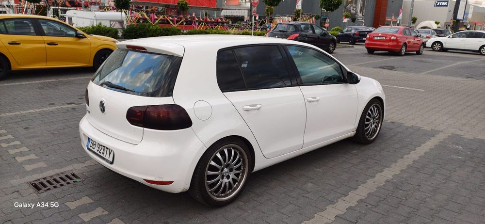 VOLKSWAGEN Golf 2010 — imagine 2