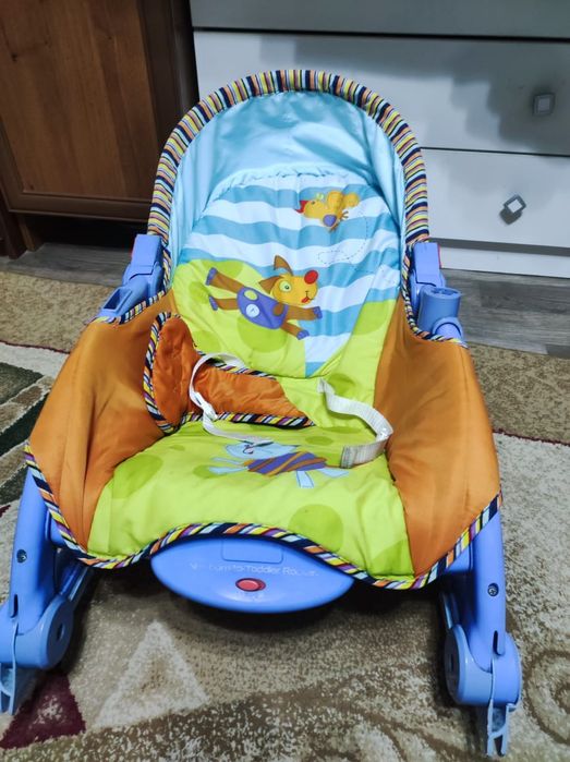 Шезлонг и развивающий коврик