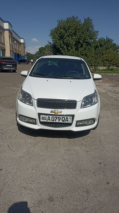 Несия 3 автомашинаси сотилади