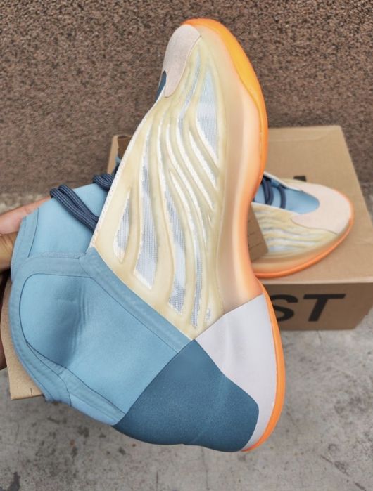 Ghete Adidas  Yeezy qntm mărimea 46