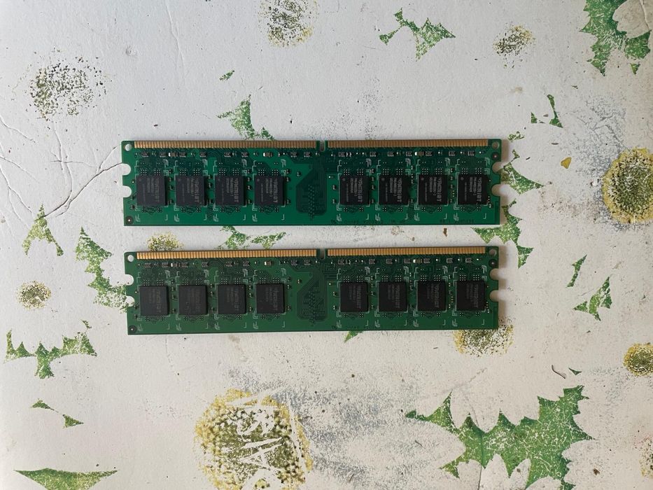 Memorie Ram 1GB x2 DD2 PC retro