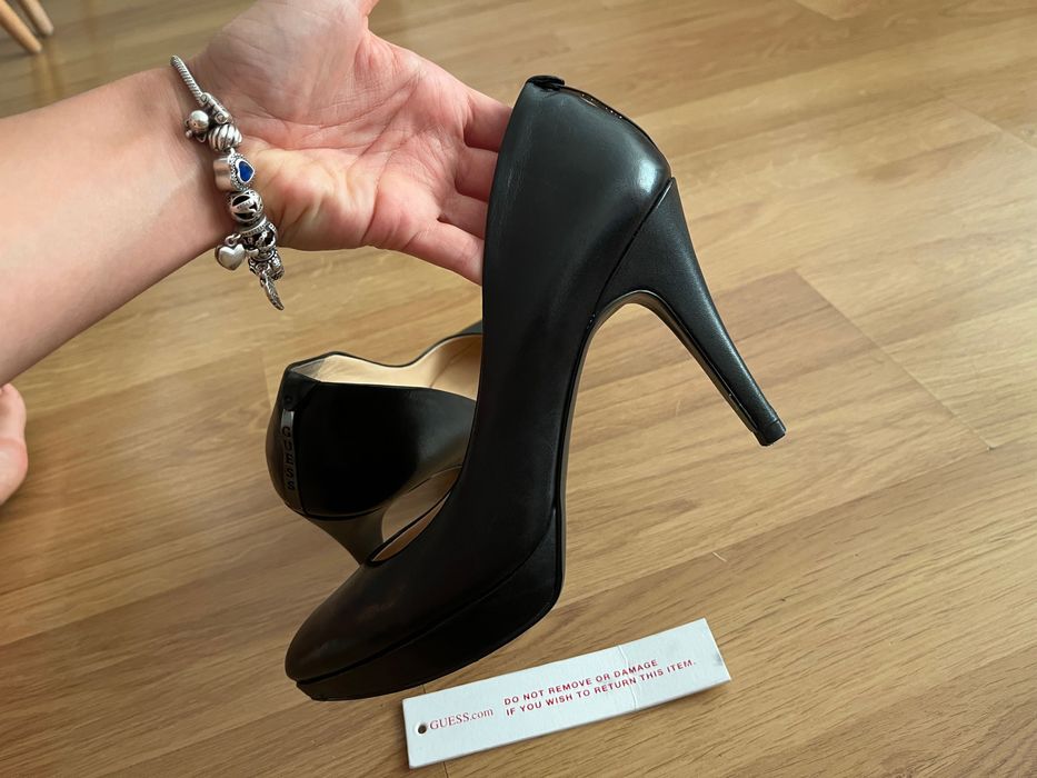 Дамски обувки guess естествена кожа