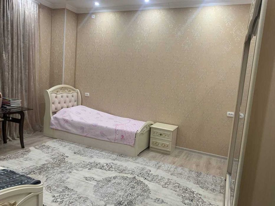 Срочно продается 2х этажный дом|6 соток|8 комнат. Ориентир: УчКахрамон