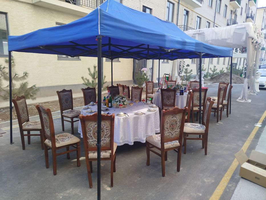 Prakatga stul zontik (4×8) shirma prakatga beriladi. 24/7