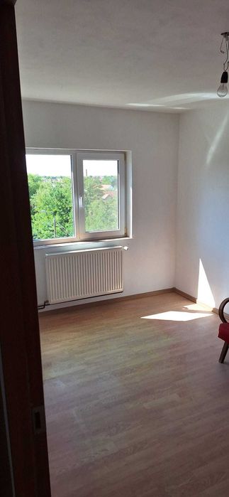Vand apartament cu 2 camere