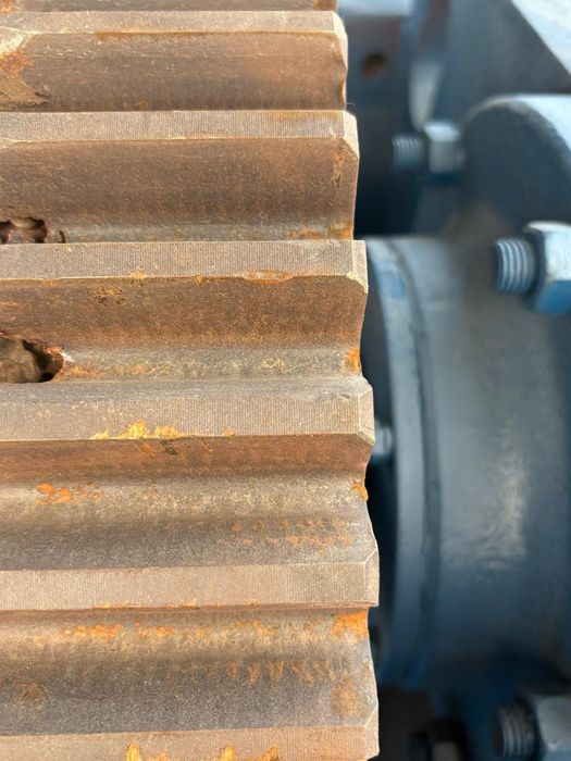 Продается гильотина 12мм/2000мм