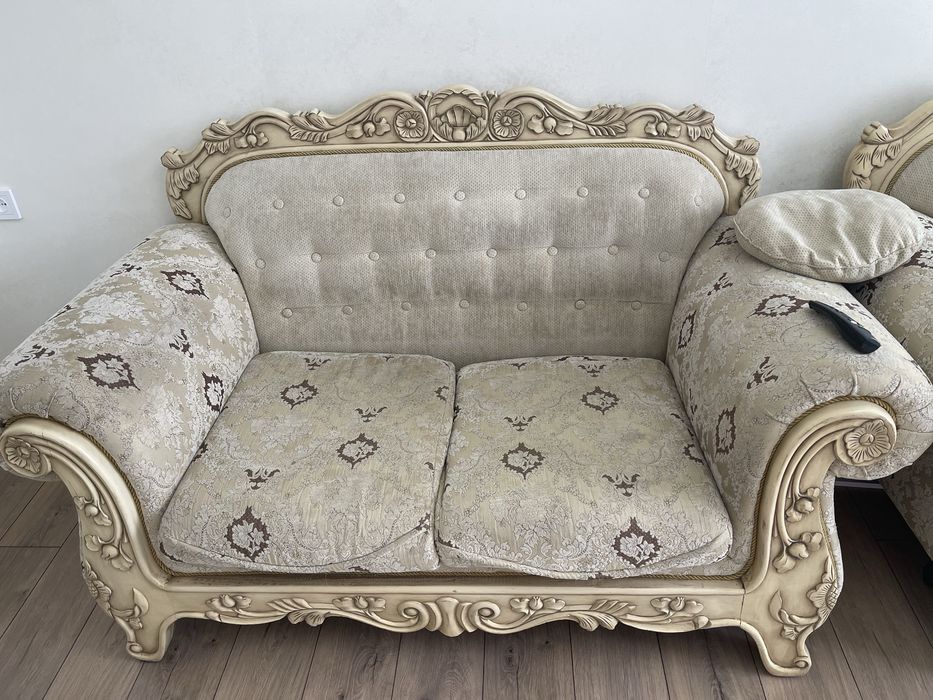 Продаю диваны 2 штука