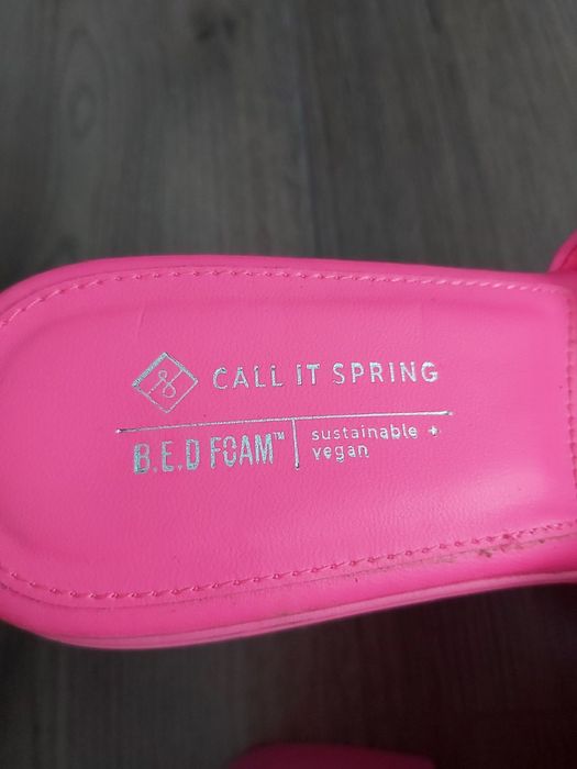 Нови дамски чехли