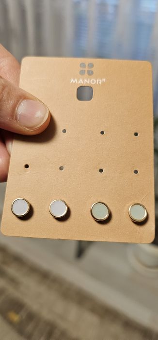 Продавам дамски обеци