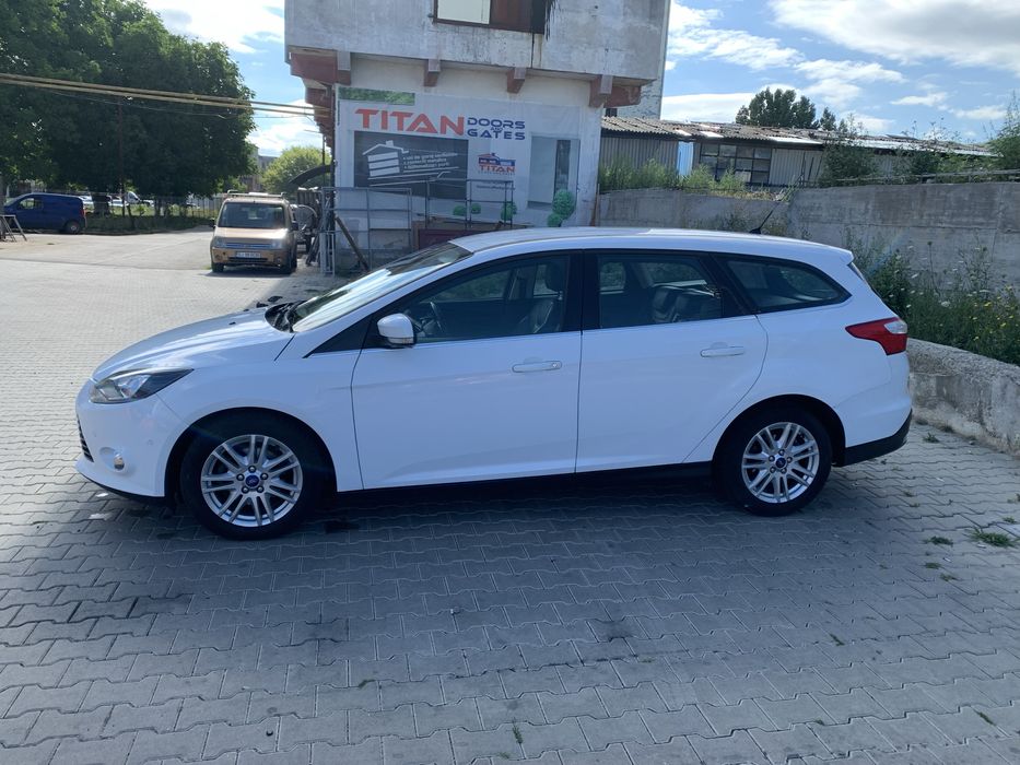 Ford Focus  Titanium1.6 TDCI 105cp 2013