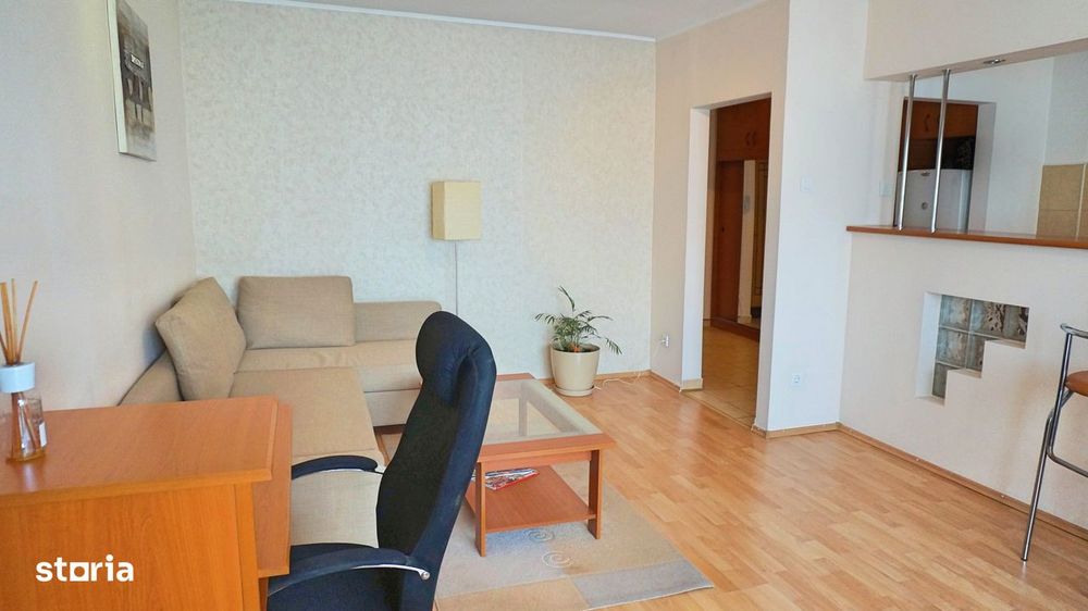 Garsoniera spatioasa Mall Vitan