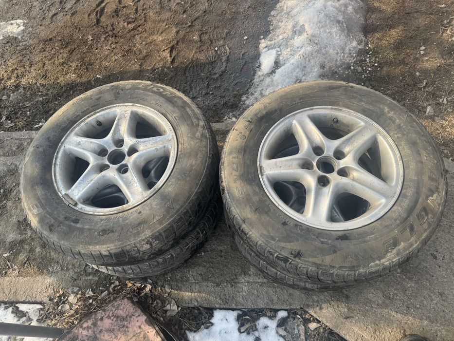 Продается диски с резинами 225/70R16