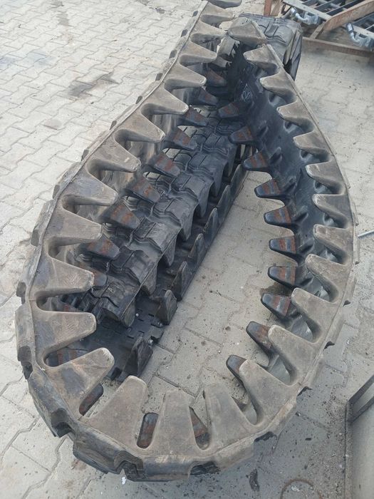 Мини челни товарачи Bobcat S 100