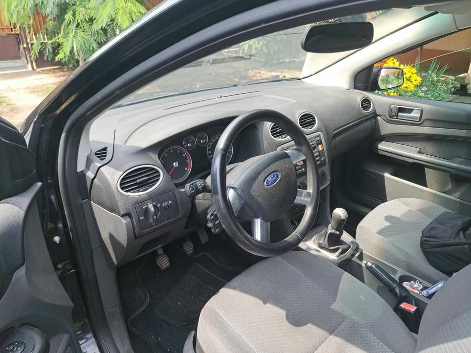 Ford Focus MK2 2006 – 1.6 benzină – Înmatriculat – Aer condiționat