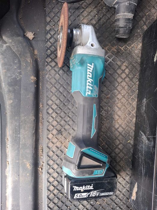 Flex Makita cu acumulator