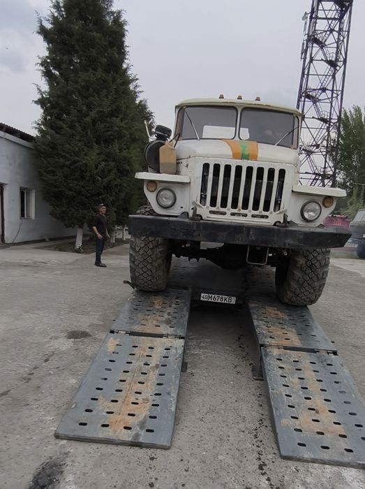 Урал вадавоз вездаход сотилади ва
