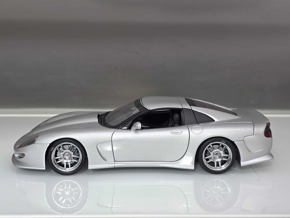 Macheta Auto 1/18 AutoART Callaway C12