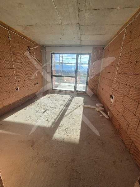 Продава се Тристаен апартамент в Пловдив, Тракия - 127 кв.м за 940 €/кв.м - Снимка #2