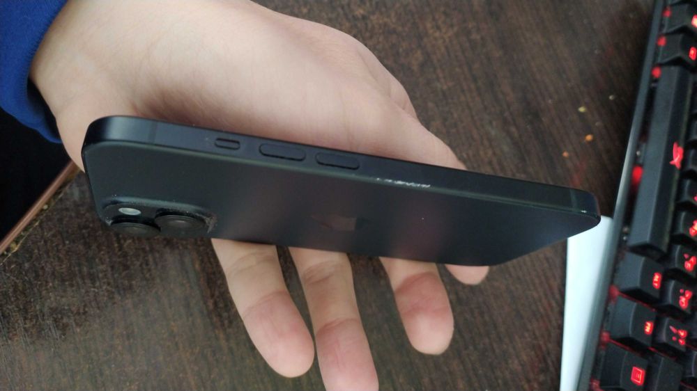 iPhone 15, 128 ГБ, АКБ 92%