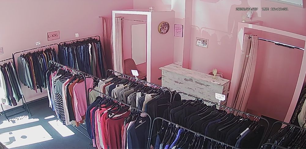 Afacere magazin haine second-hand si croitorie