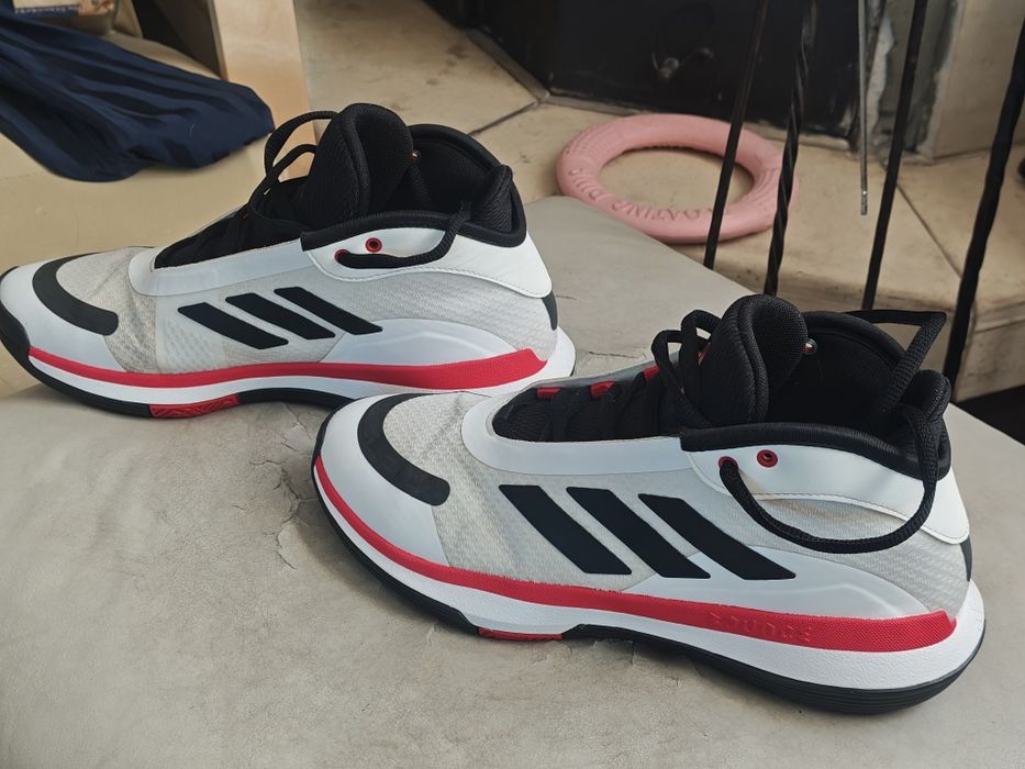 Adidas оригинални N: 43 и 1/3