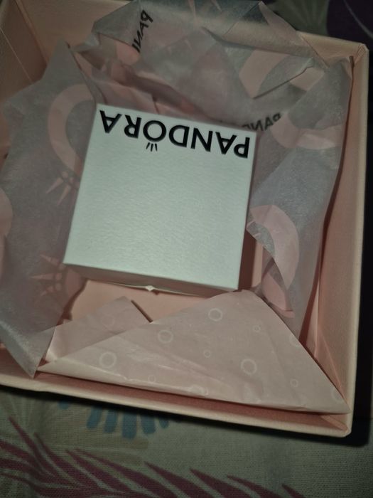 Продам кольцо Pandora, 16 размер