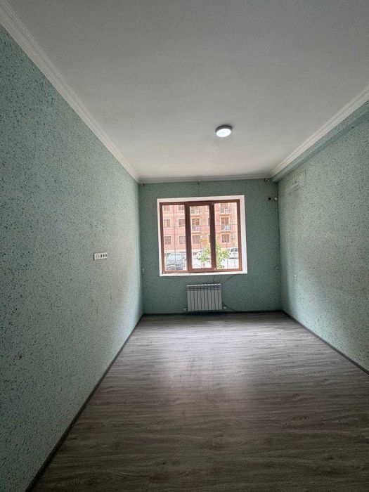 Kvartira sotiladi: Narxi: 62.500$ savdosi bor