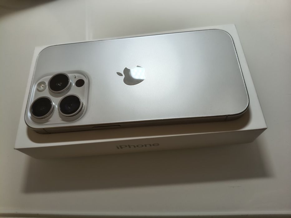 iPhone 15 pro white titanium