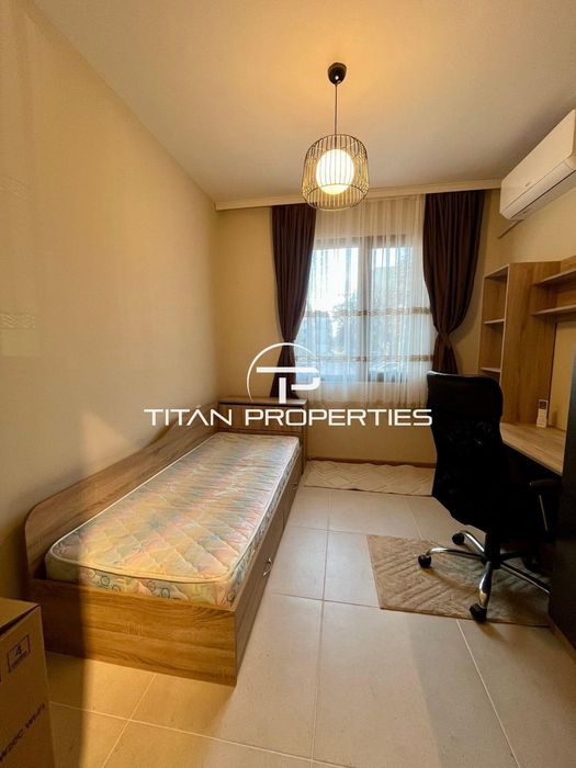 Четиристаен апартамент за продажба в жк. Христо Смирненски