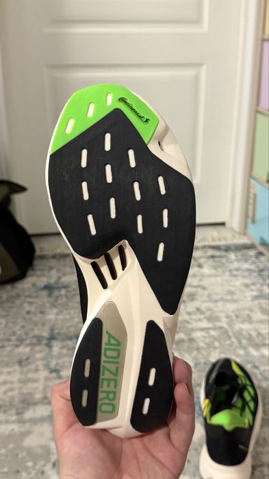 Продам кроссовки Adidas Adizero Adios Pro 3