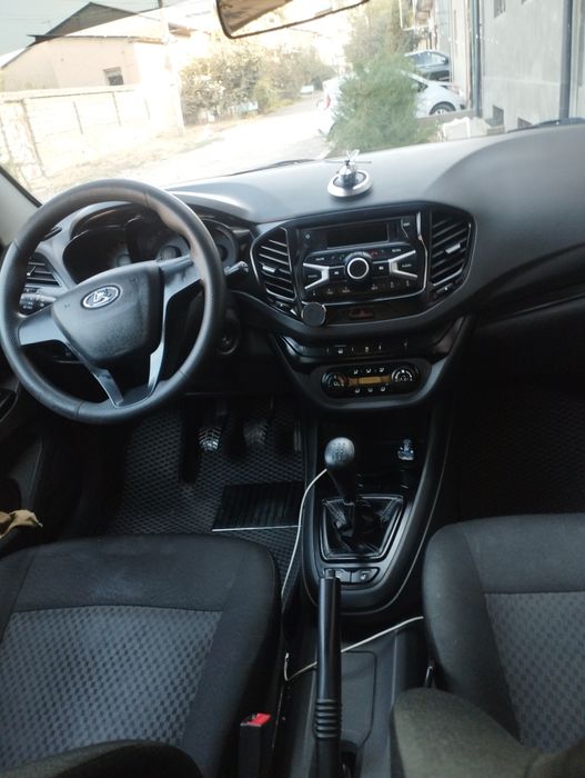 Продается лада веста