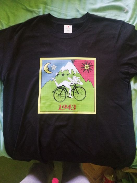 Фанелка с колоездача на Хофман