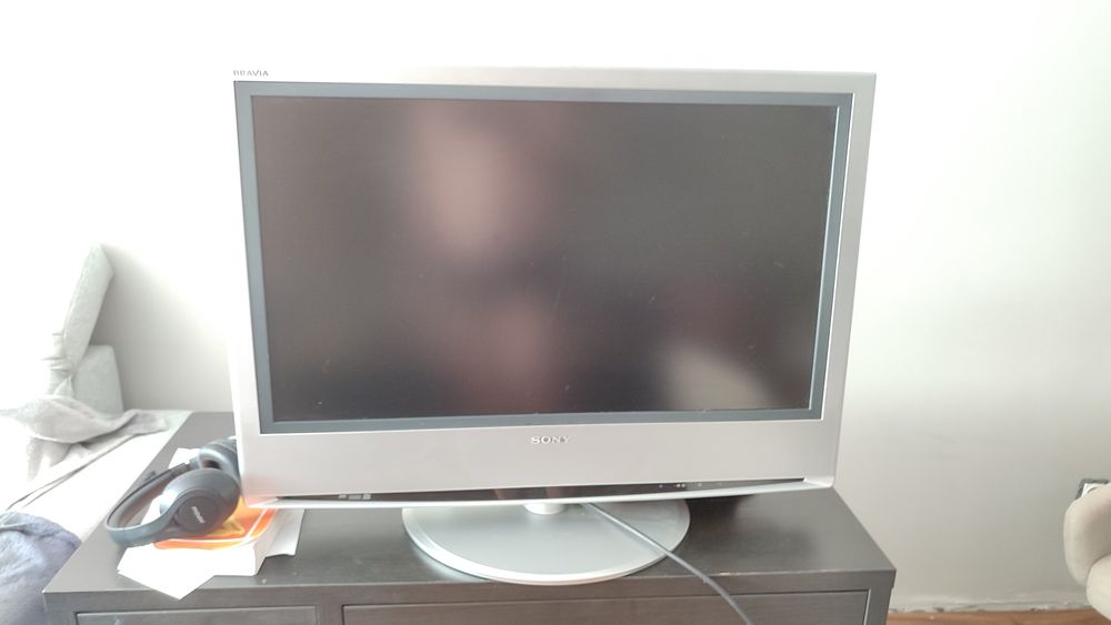 Sony      Bravia