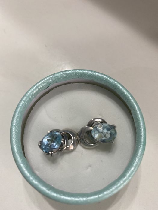 Продам серебряный гарнитур с топазом