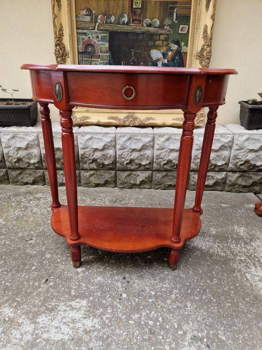 Прекрасна антикварна английска конзолна масичка