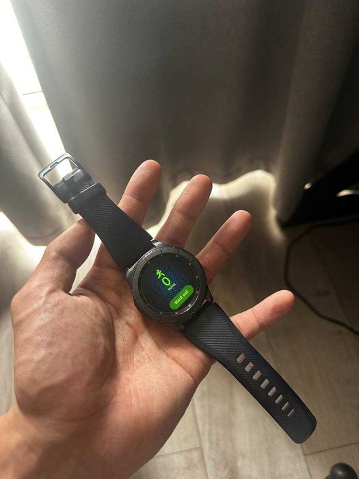 Смарт-часы Samsung Gear S3 Frontier