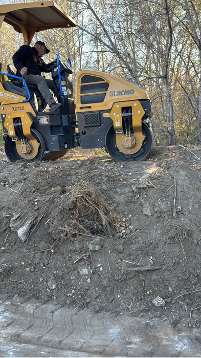 Каток 3 тонник, Погрузчик, Эксковатор Пргрузчик.