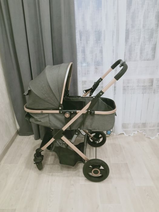 Продаю коляску Belecoo