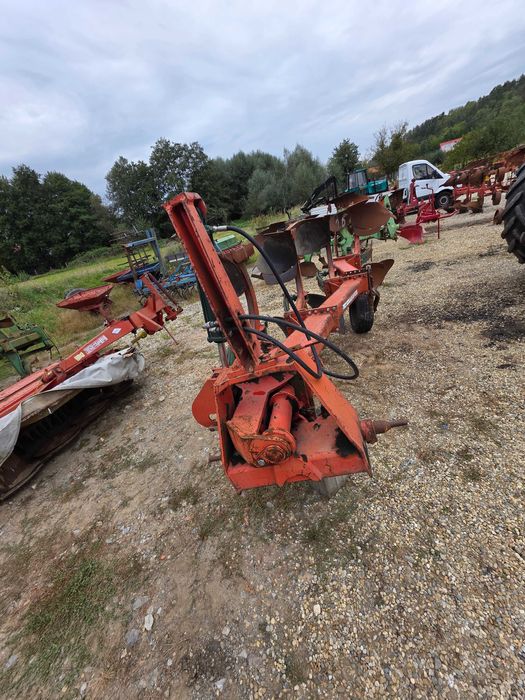 Plug reversibil Kverneland 3+1 brazde