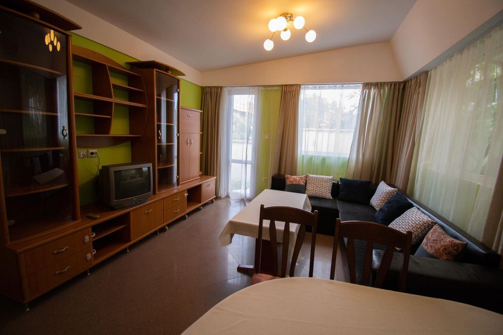 Дава се под наем Къща в София, Симеоново - 100 кв.м за 1095.99 € - Снимка #1