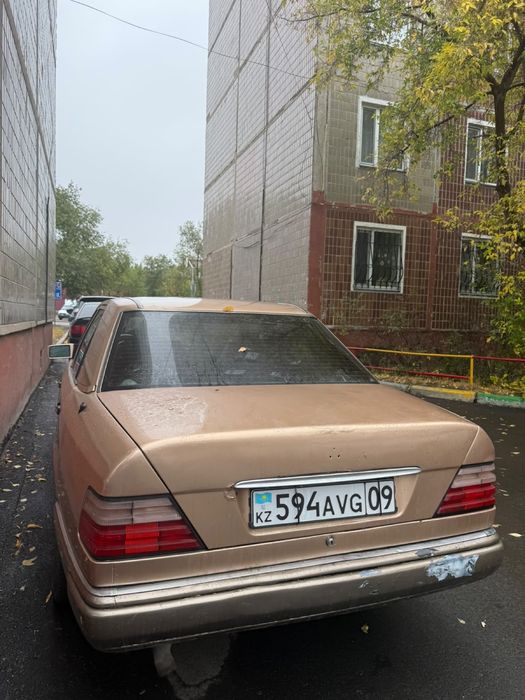 Продам мерседес 124
