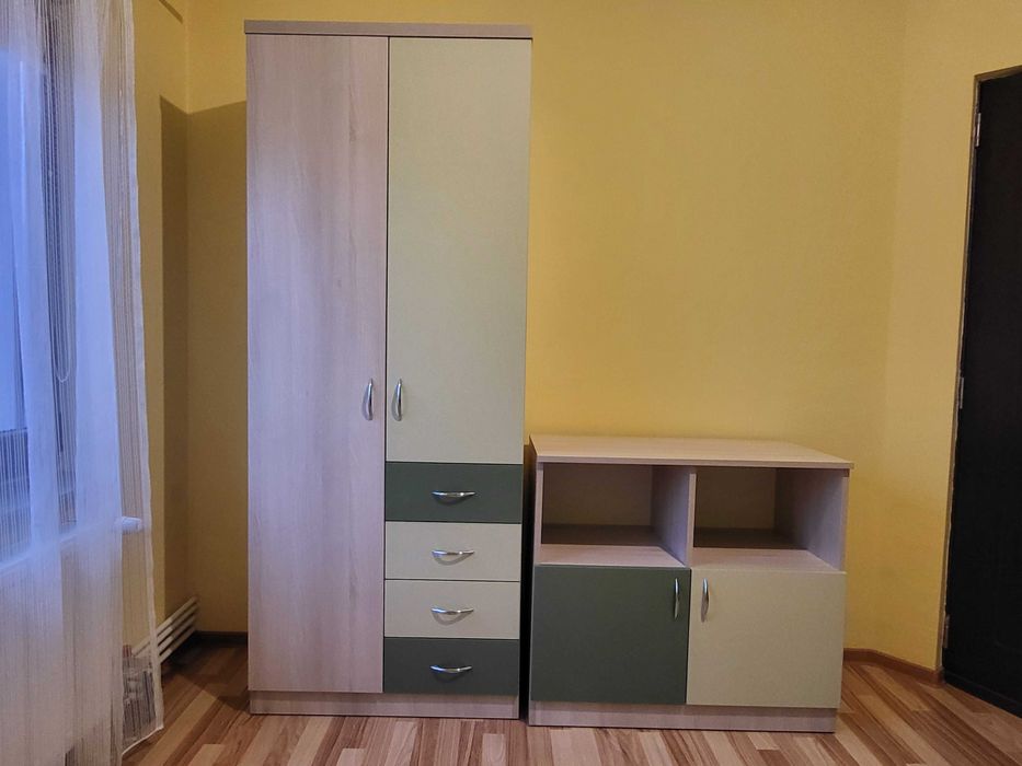 Dormitor complet  copii: pat (uri), dulapuri, birou, scaun