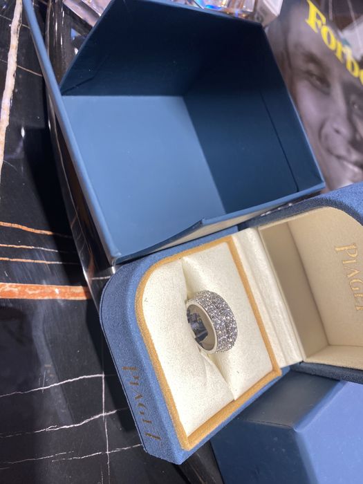 Piaget золотое кольцо с бриллиантами