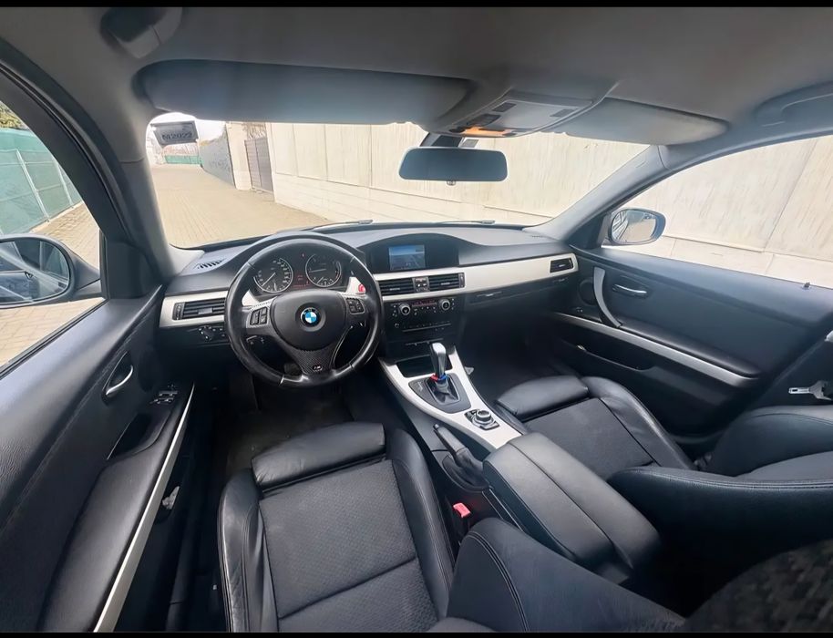 Bmw seria 3 e91 2.0D automat 4x4