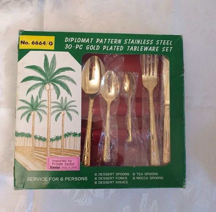 Set tacamuri aurite