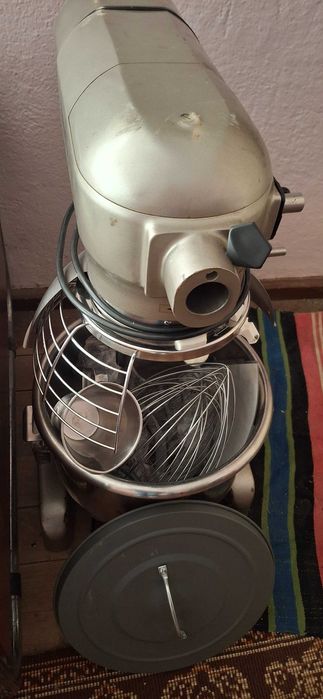 Планетарен миксер Hobart A200N