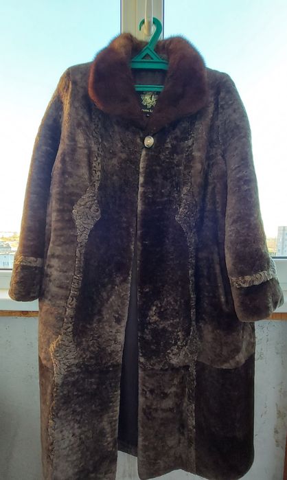 Шуба мутоновая + норковая шапка