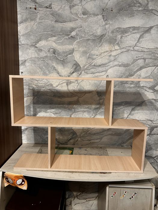 Книжная полочка