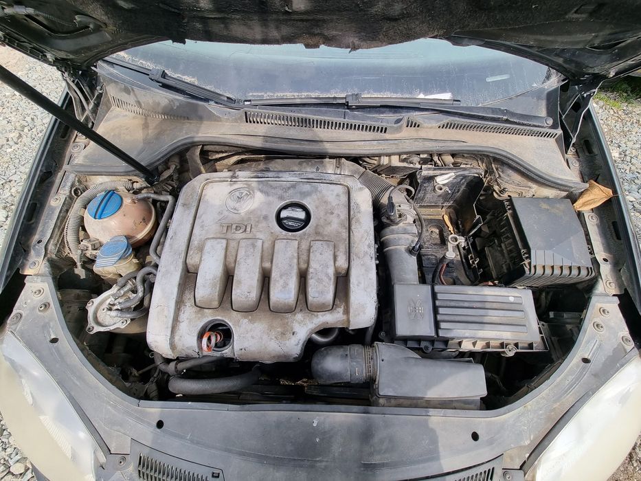 Dezmembrari  VW GOLF 5  2003  > 2009 2.0 TDI 16V Motorina